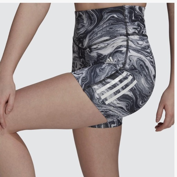 Adidas High Waisted Black Marble Print Leggings Shorts size XS - Picture 1 of 8